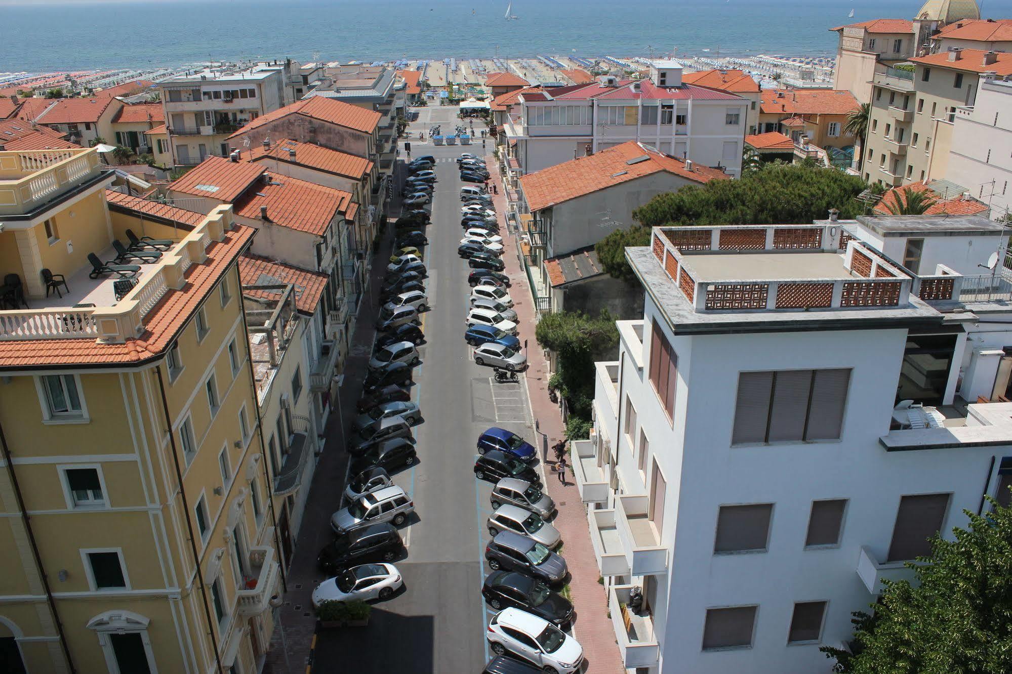 Residence Colombo Viareggio Dış mekan fotoğraf