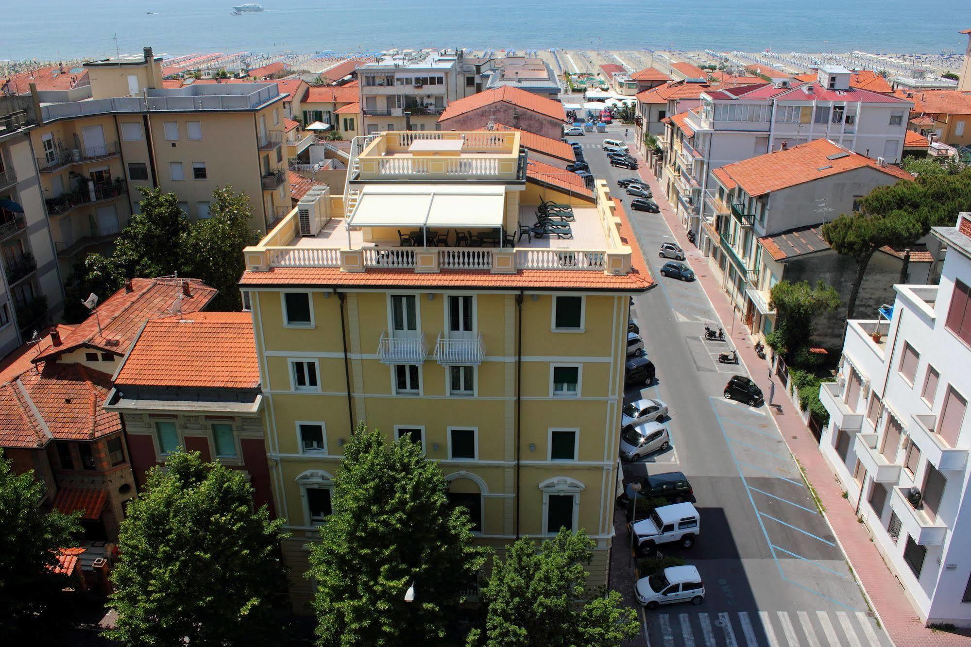 Residence Colombo Viareggio Dış mekan fotoğraf